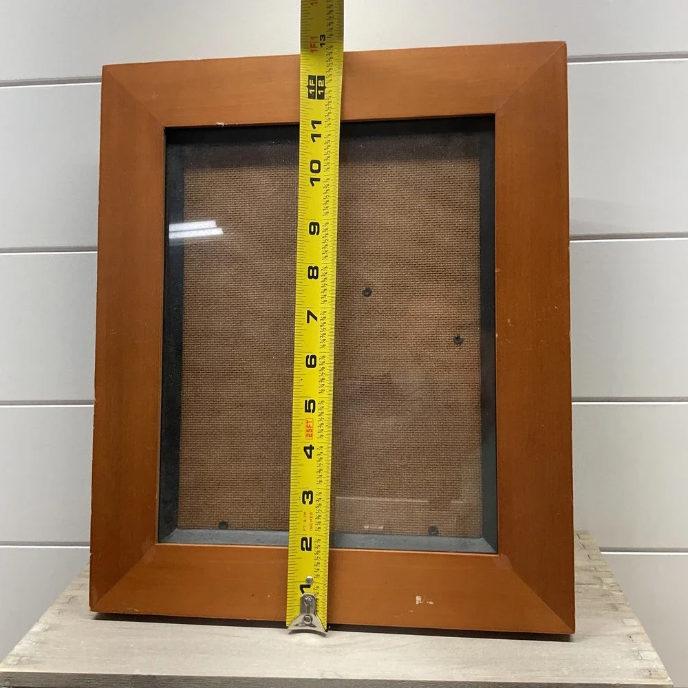 Unbranded solid wood
